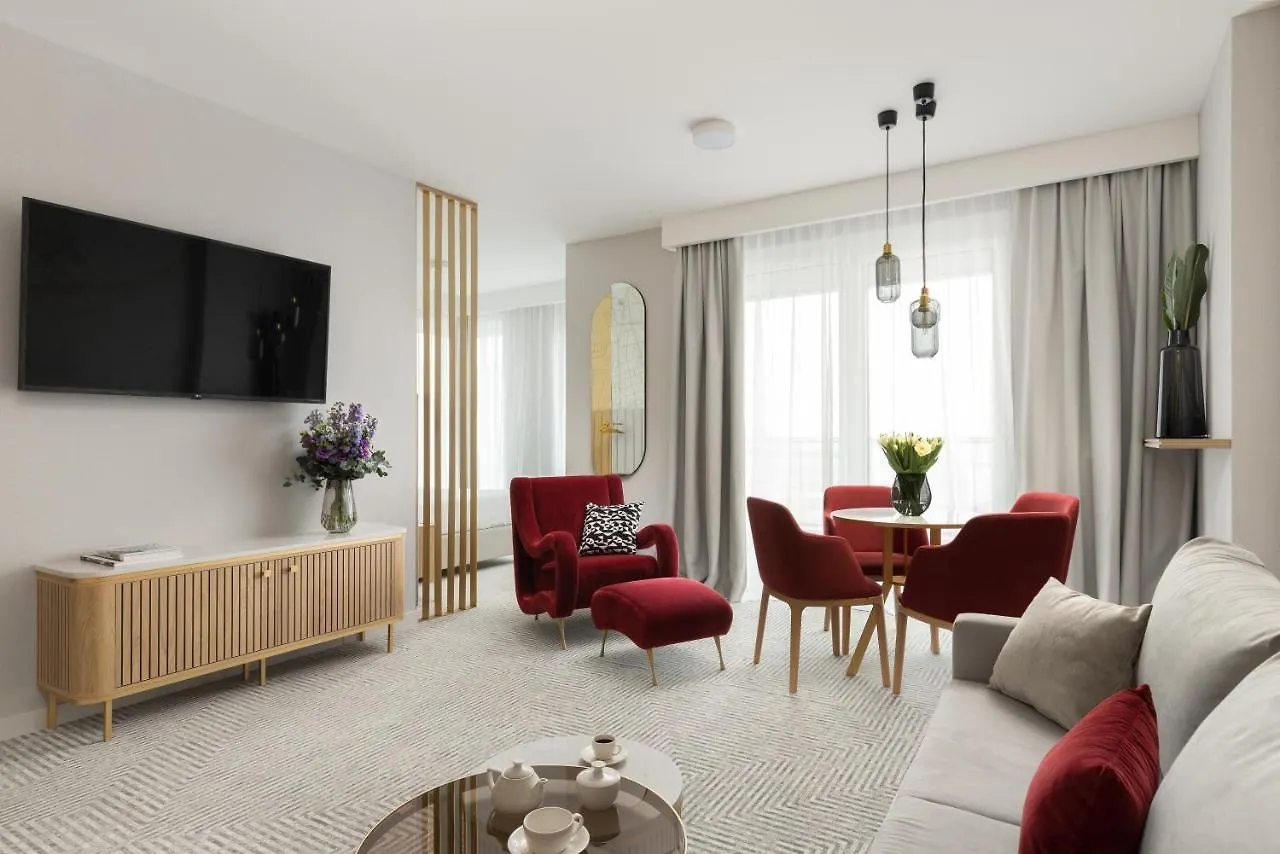 Royal Tulip Warsaw Centre Aparthotel 5*,